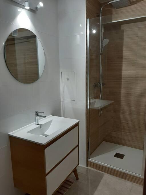 Location Vue Mer Du Samedi Au Samedi, Clim, Parking, Piscine, Plage كولِيورْ المظهر الخارجي الصورة