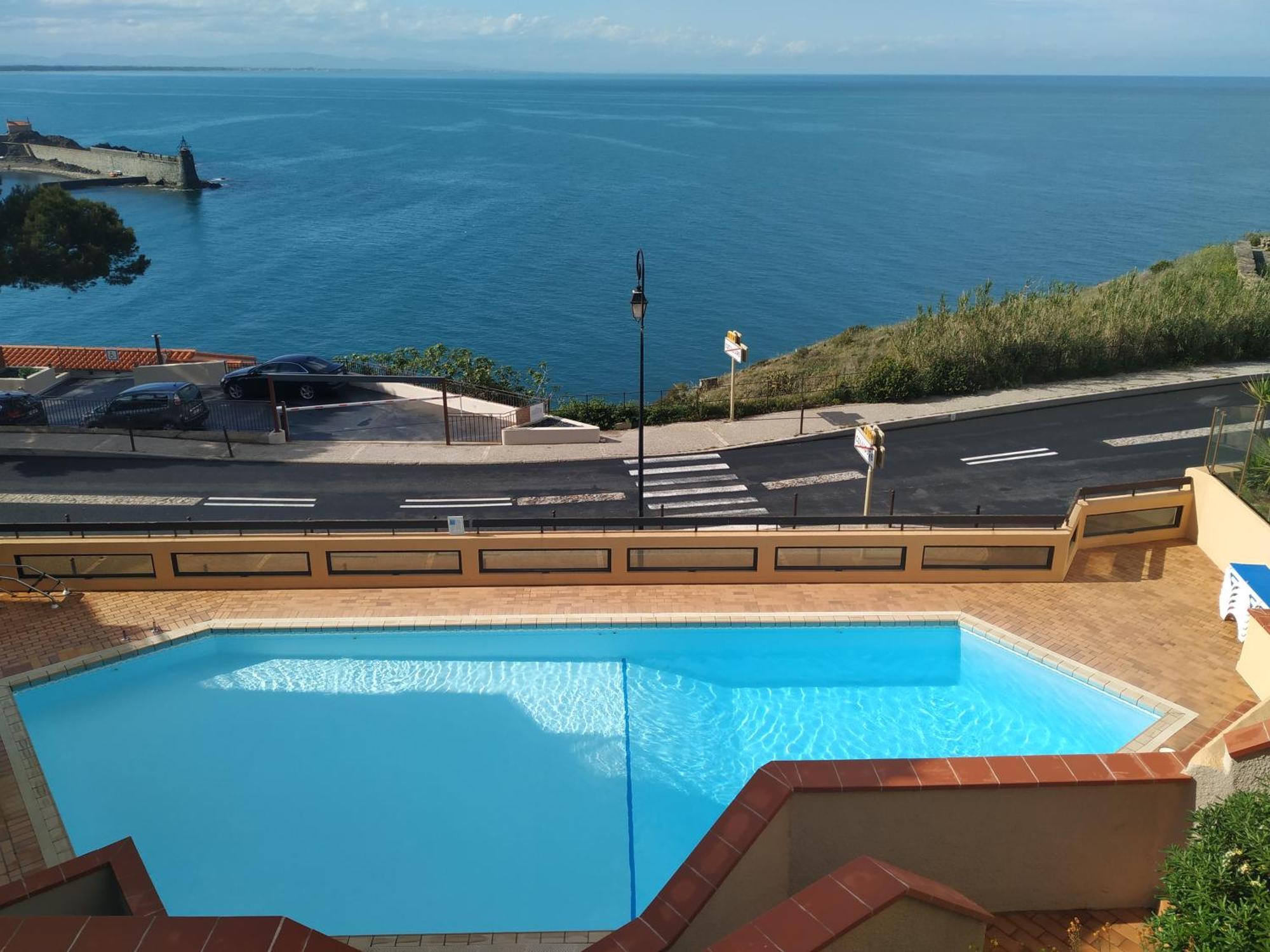 Location Vue Mer Du Samedi Au Samedi, Clim, Parking, Piscine, Plage كولِيورْ المظهر الخارجي الصورة